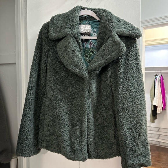 Green teddy jacket - Picture 4 of 5